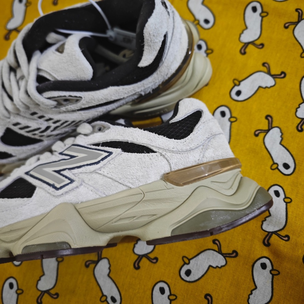 New Balance White and Black Athletic Lace-Up Sneakers - Picture 5 of 8